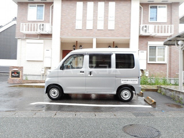 16/23 駐車場