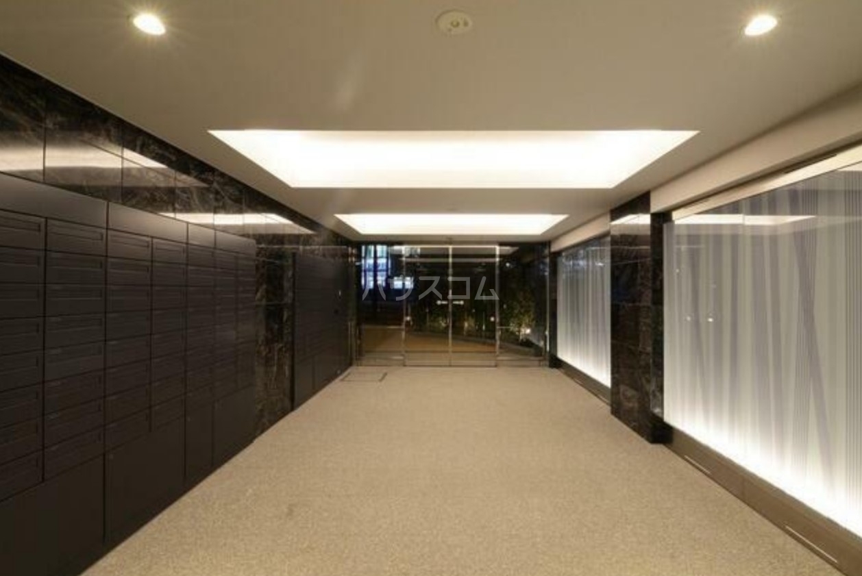 17/21 エントランス