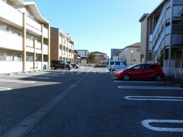 2/8 駐車場