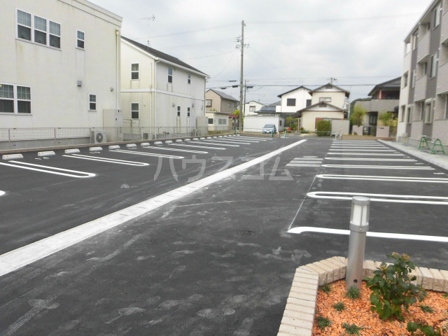 25/30 駐車場