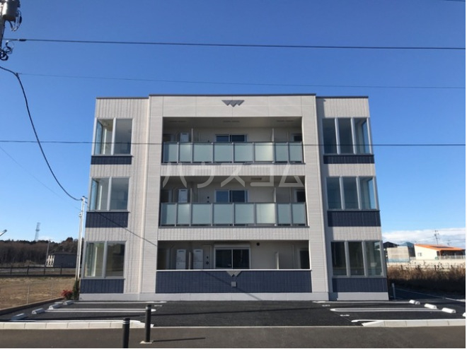 18/22 駐車場