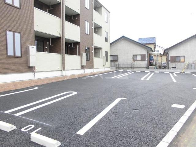 15/21 駐車場