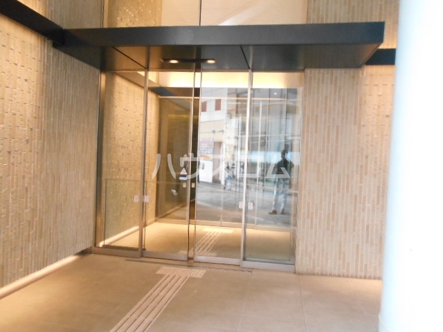 19/29 エントランス