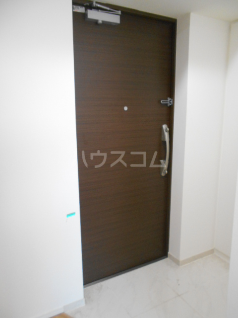 13/30 玄関