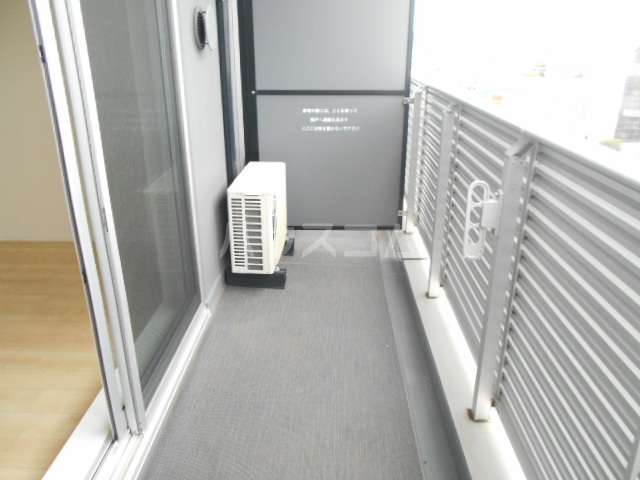 23/30 バルコニー