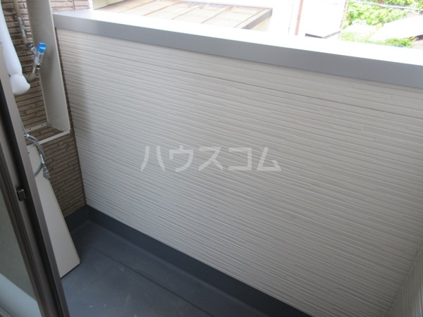 18/27 バルコニー