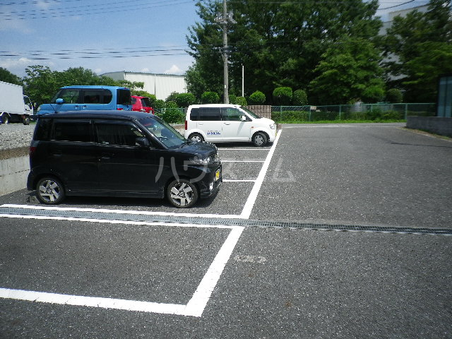 20/26 駐車場