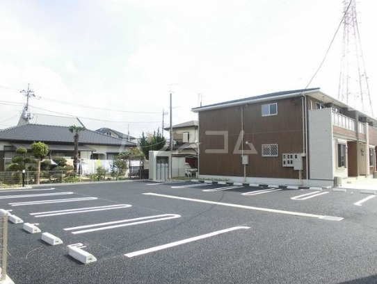 27/30 駐車場