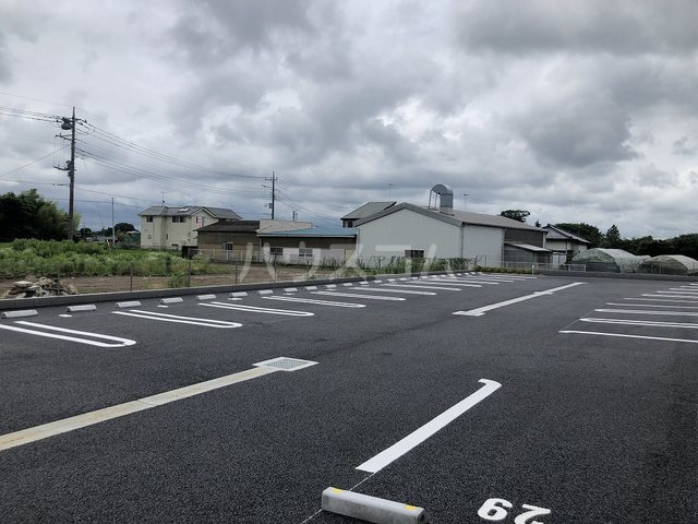 14/20 駐車場