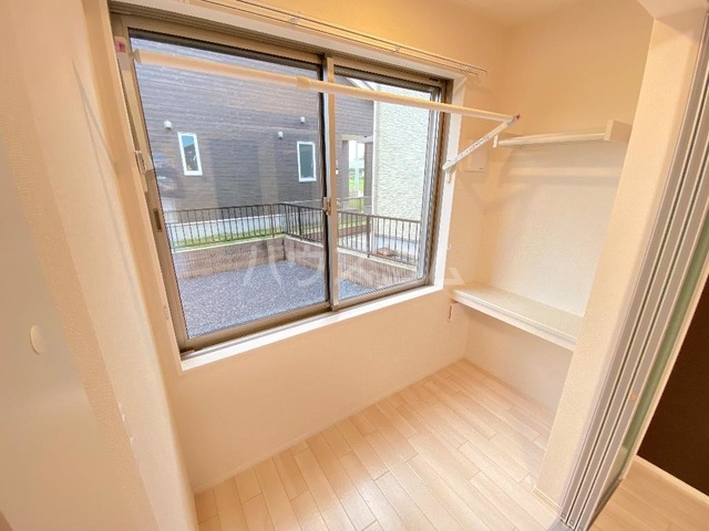 18/26 バルコニー