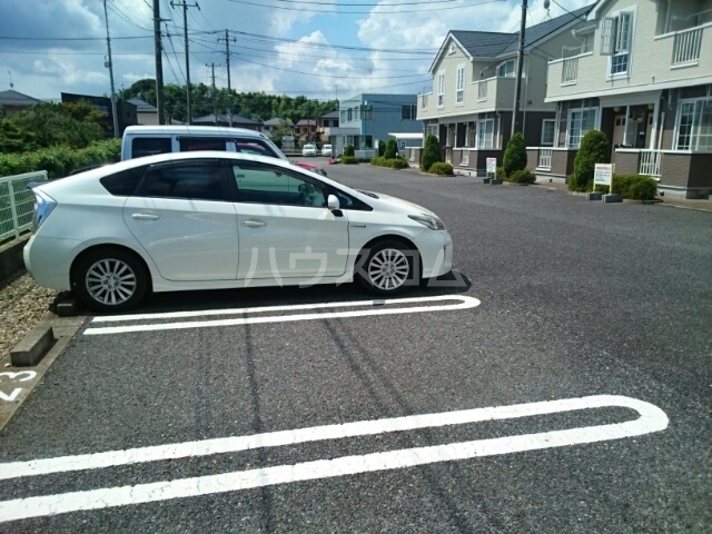 14/20 駐車場