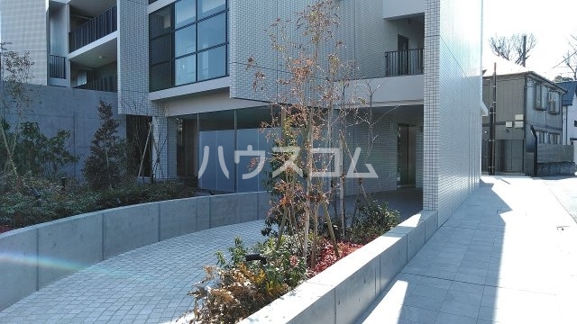 17/28 エントランス