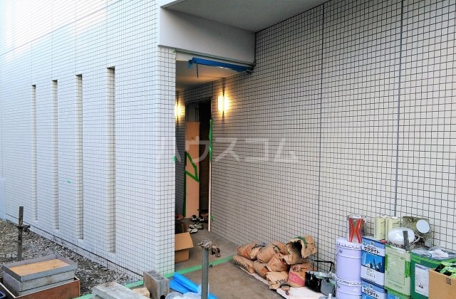 16/28 エントランス