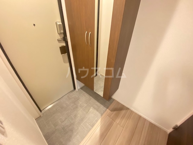 13/30 玄関