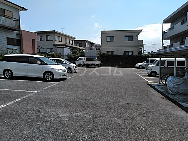 20/23 駐車場