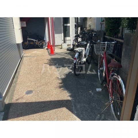 15/19 エントランス