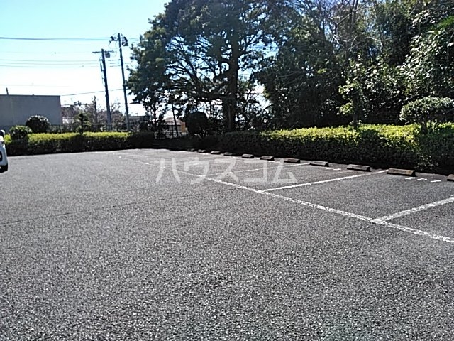 3/7 駐車場