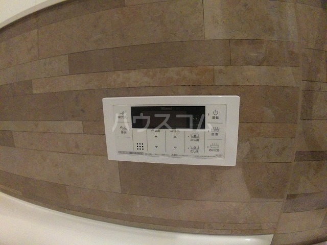 23/30 エントランス