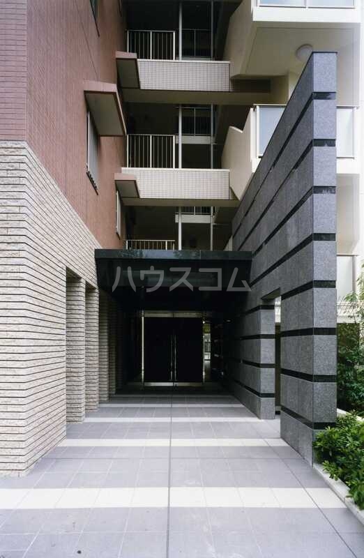 4/5 エントランス