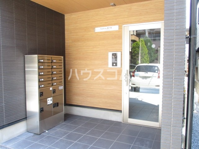 2/5 エントランス