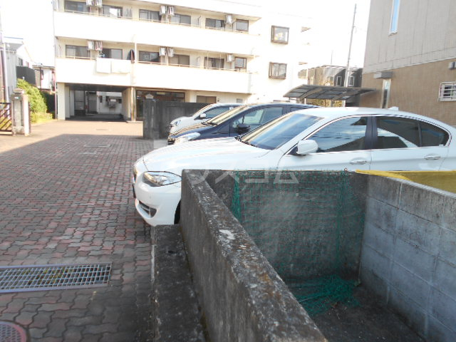 29/30 駐車場