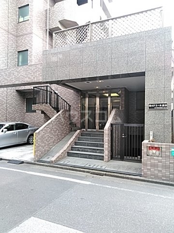 29/30 エントランス