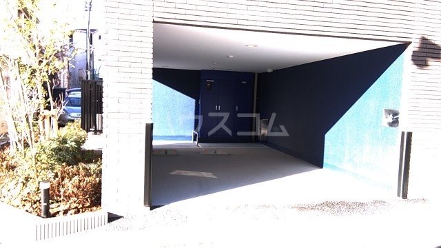 28/30 駐車場