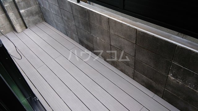20/30 バルコニー