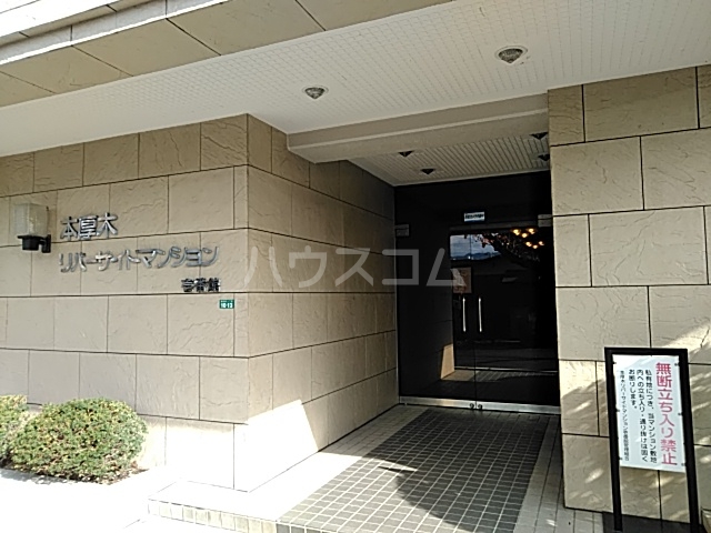 29/30 エントランス