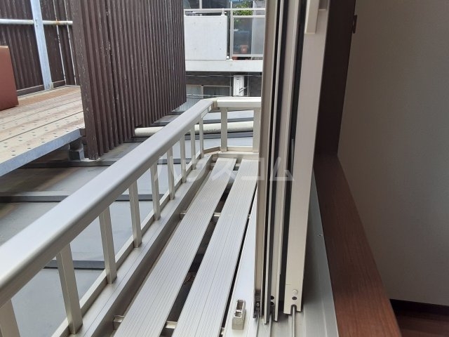 19/28 バルコニー