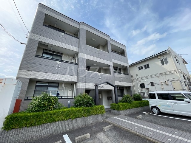 2/30 外観