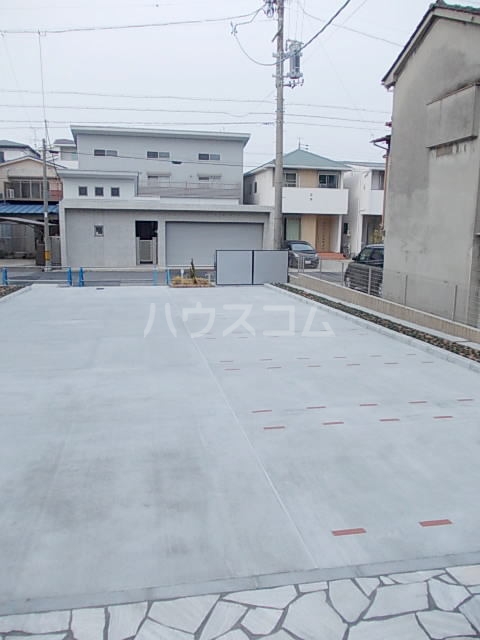 14/21 駐車場