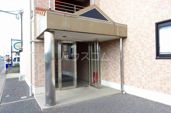 17/26 エントランス