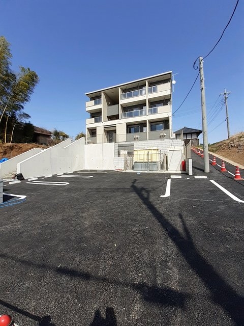 14/20 駐車場