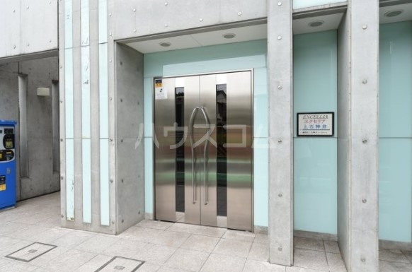 24/26 エントランス