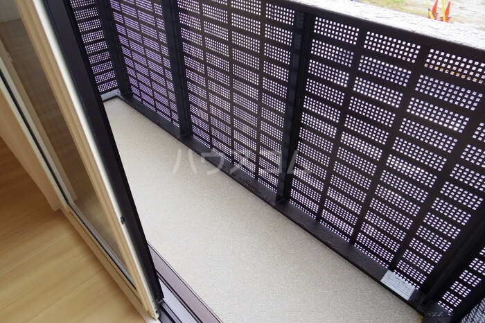 13/21 バルコニー