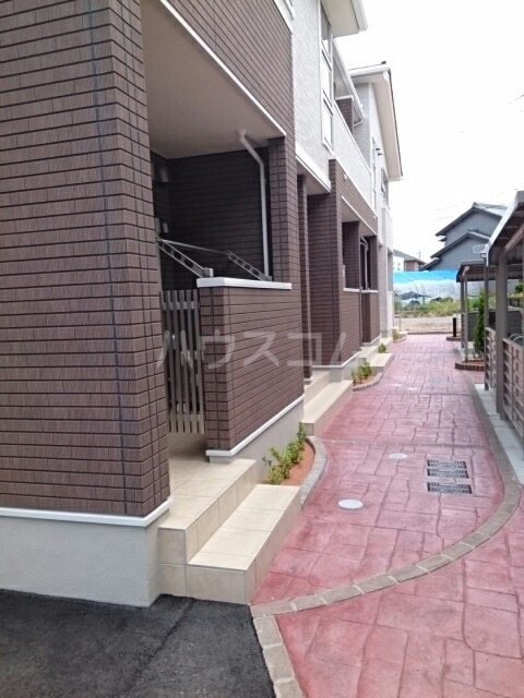 15/25 エントランス