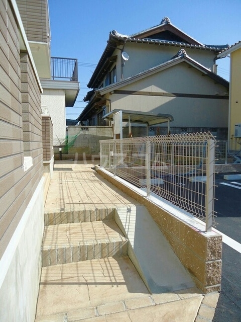 15/21 エントランス