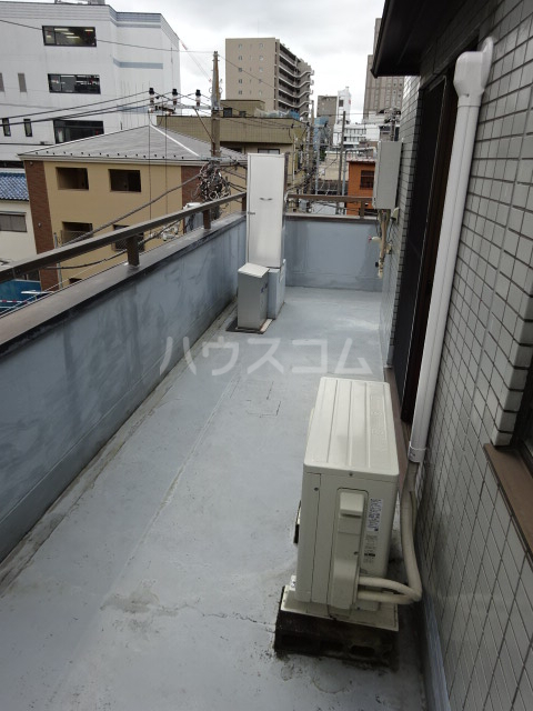 18/27 バルコニー