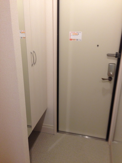 13/30 玄関