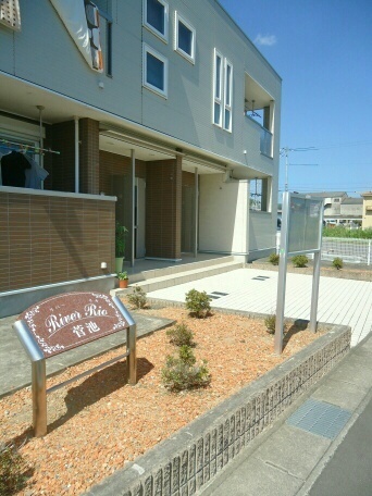 14/21 エントランス