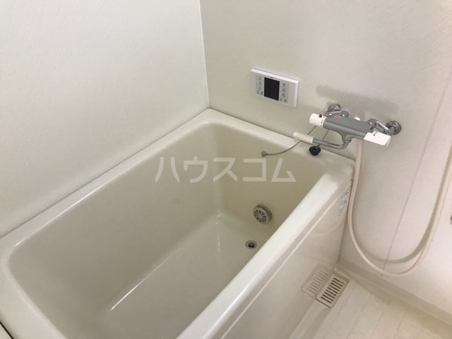 13/30 浴室