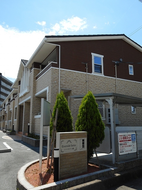 14/23 エントランス