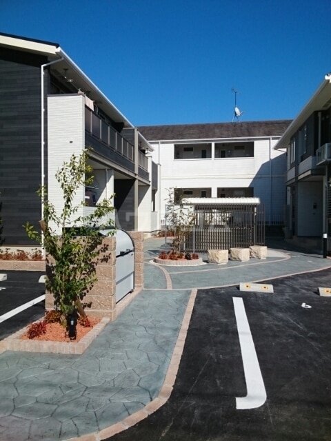 15/21 エントランス