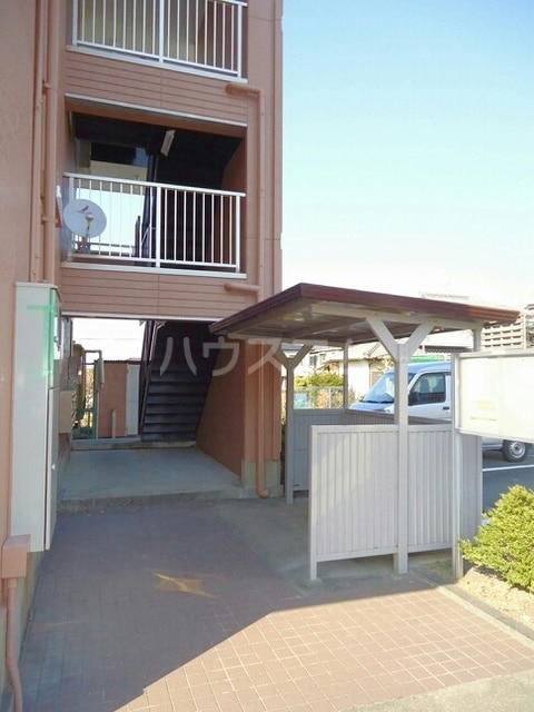 15/21 エントランス