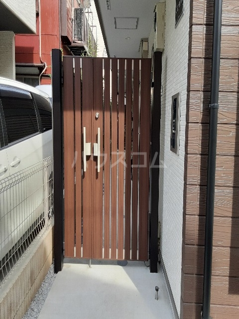 2/10 エントランス