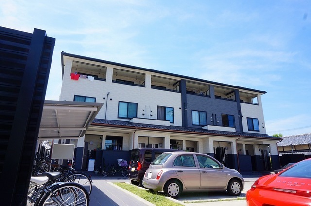 2/5 エントランス