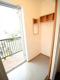 16/19 エントランス