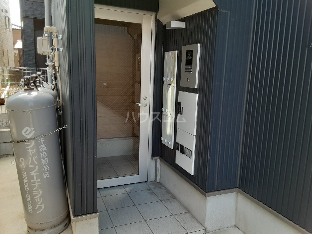 17/18 エントランス