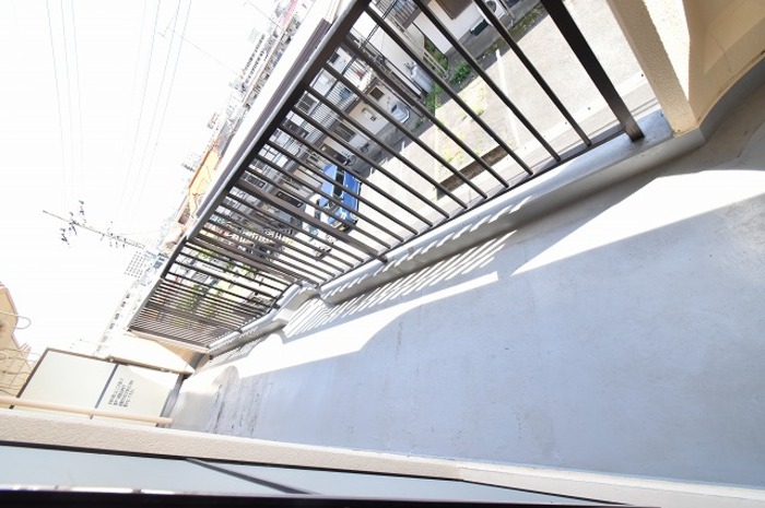 13/26 バルコニー